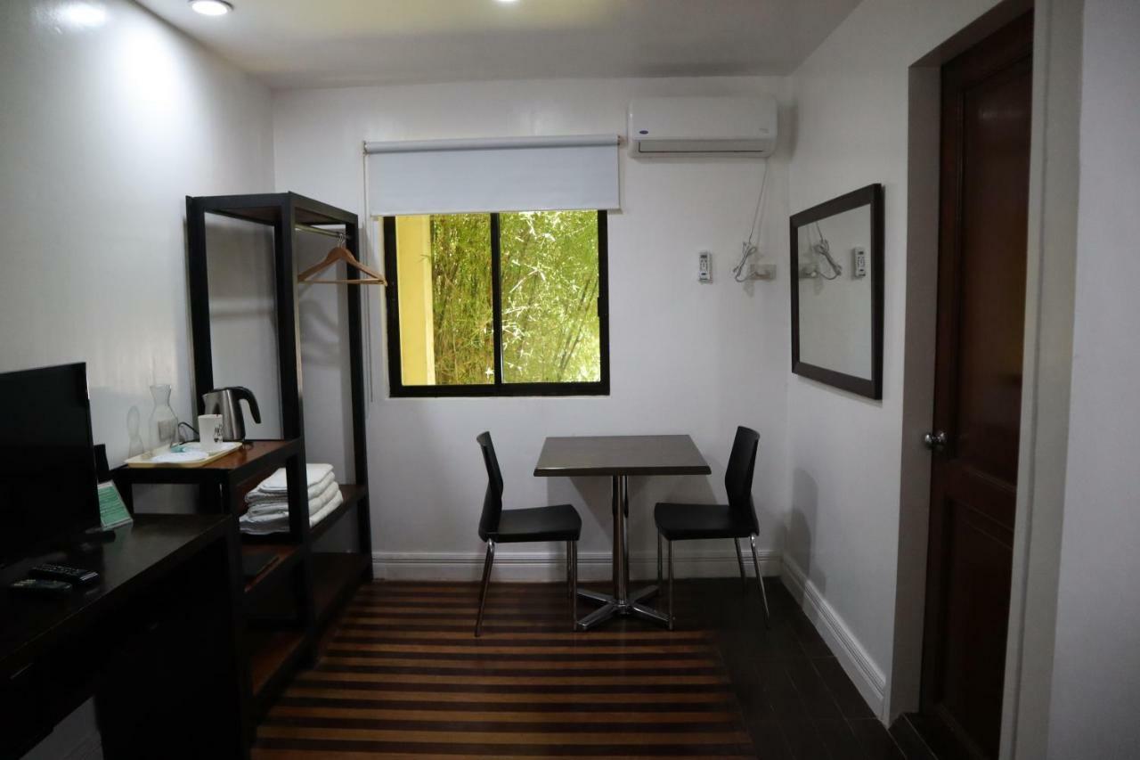Domicilio Lorenzo Davao City Eksteriør billede