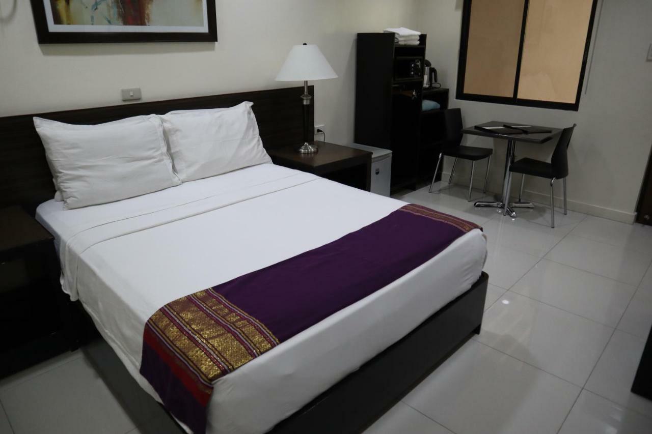Domicilio Lorenzo Davao City Eksteriør billede
