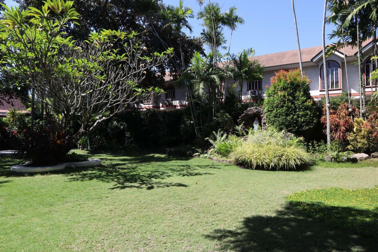 Domicilio Lorenzo Davao City Eksteriør billede